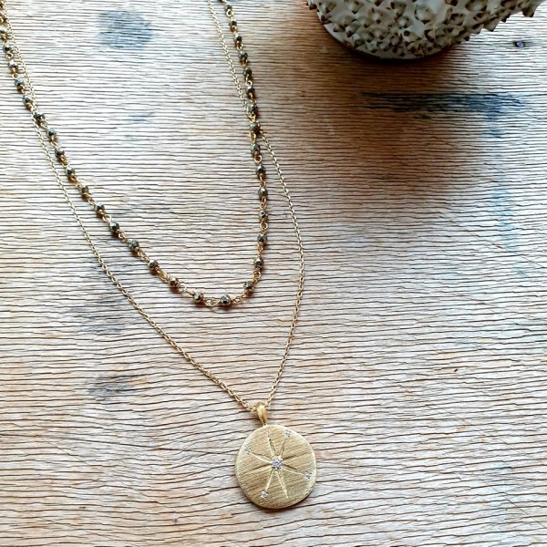 Hanka IN ilgas kaklo papuošalas su piritu ir cirkonio medalionu